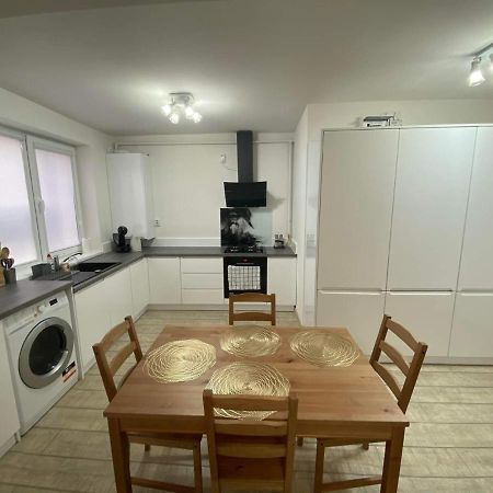 The Best Apartament Central Hunedoara Buitenkant foto