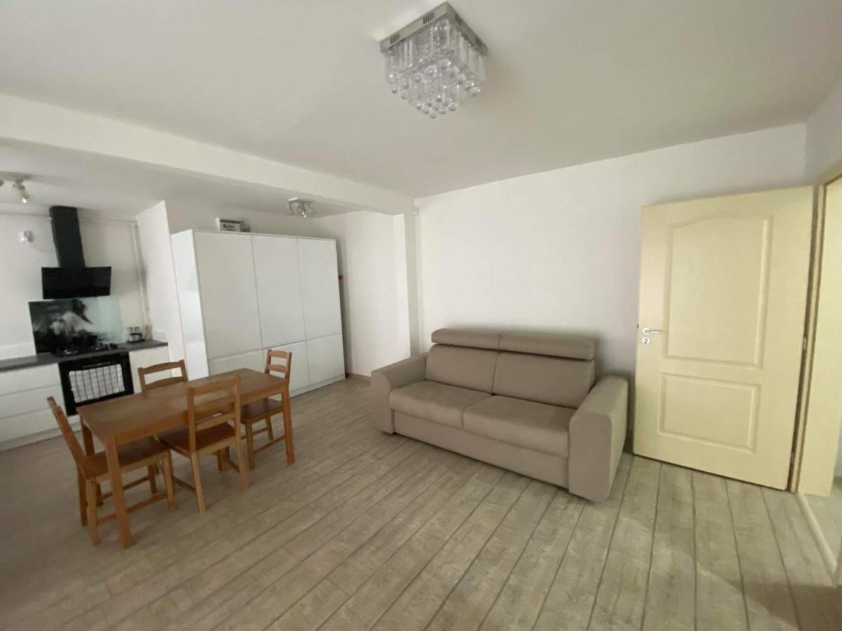 The Best Apartament Central Hunedoara Buitenkant foto