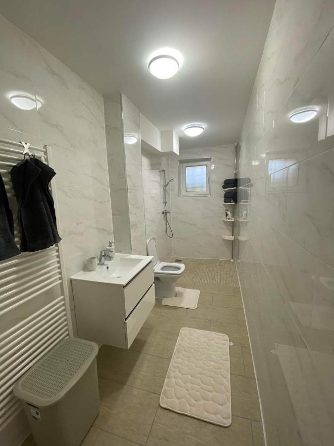 The Best Apartament Central Hunedoara Buitenkant foto